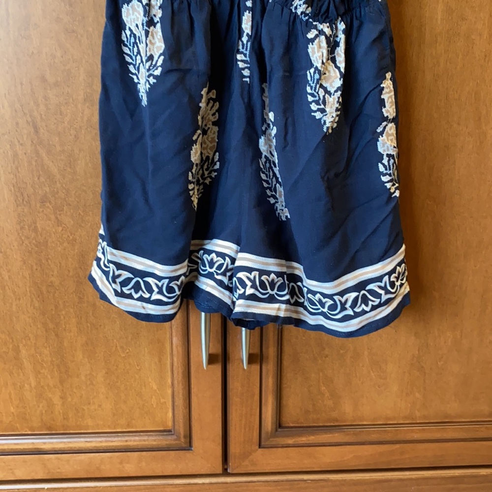 Navy and beige patterned button down Romper - Picture 3 of 4